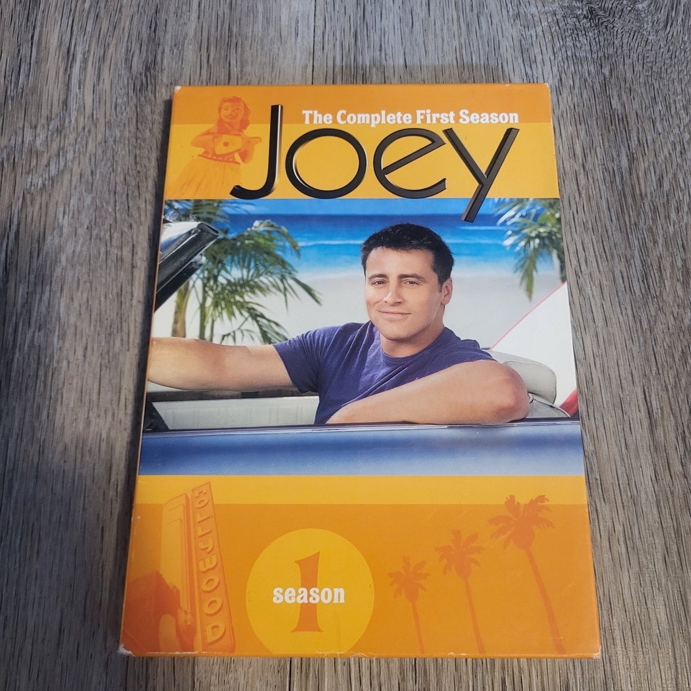 Joey The Complete First Season DVD